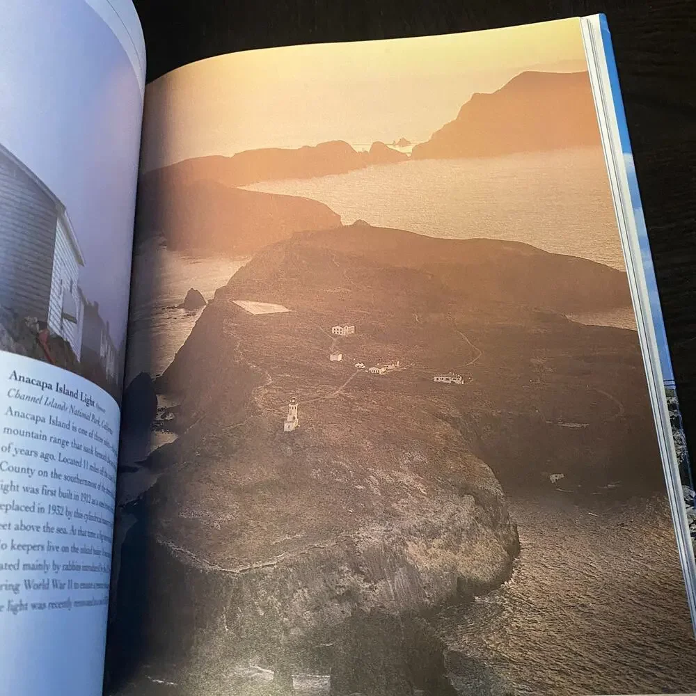 Ultimate Book of Lighthouses by Michael J. Rhein and Samuel Willard Crompton